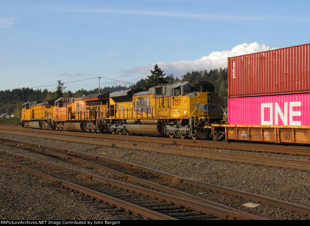 UP 8757 SD70ACe